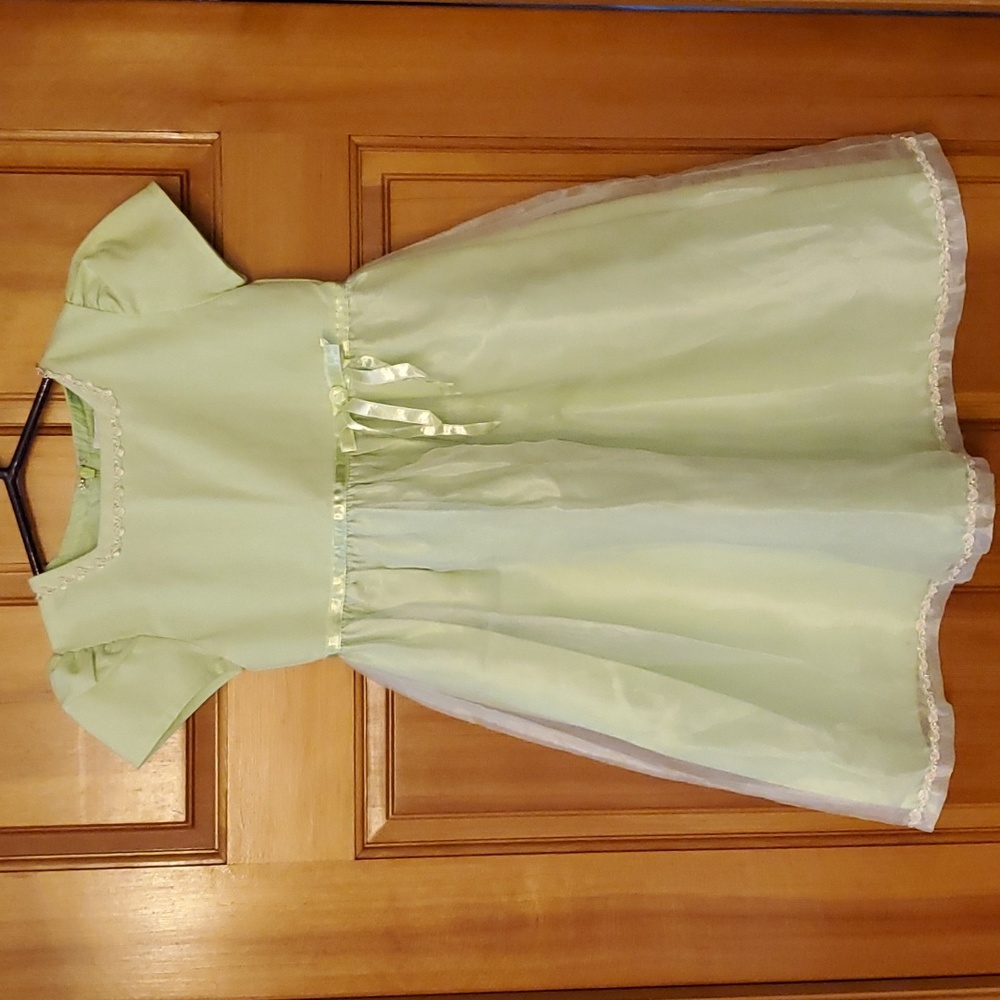 Green Dog Girls Green Embroidered Short Sleeve Formal Dress Size 5